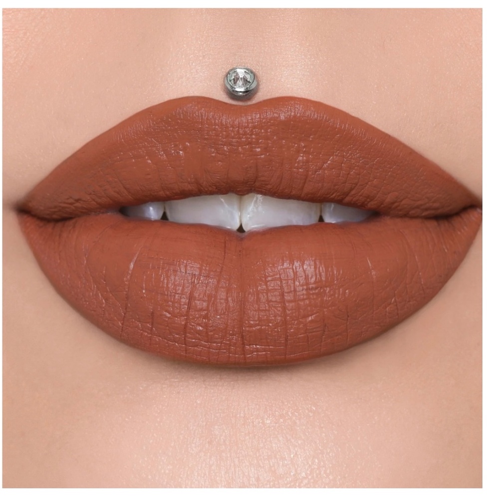 LIBRA LYNN- New in Box Jeffree Start Velour Liquid Lipstick Terra-cotta‎ rose